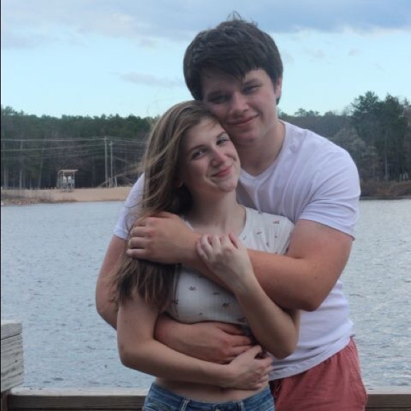 Meet your Posher, Olivia - Picture 7 of 8